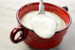 网传酸奶加红糖可以减脂，这是真的吗？
