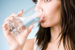 减肥应该喝冷水还是热水呢？